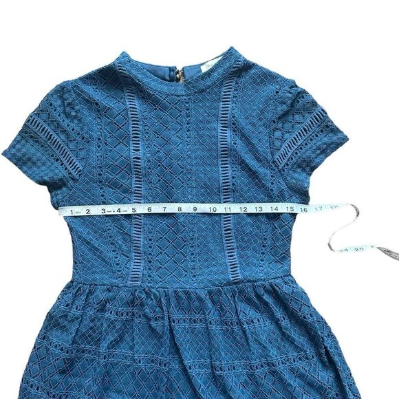 Francesca’s Teal Lace Dress SMALL - Picture 10 of 15